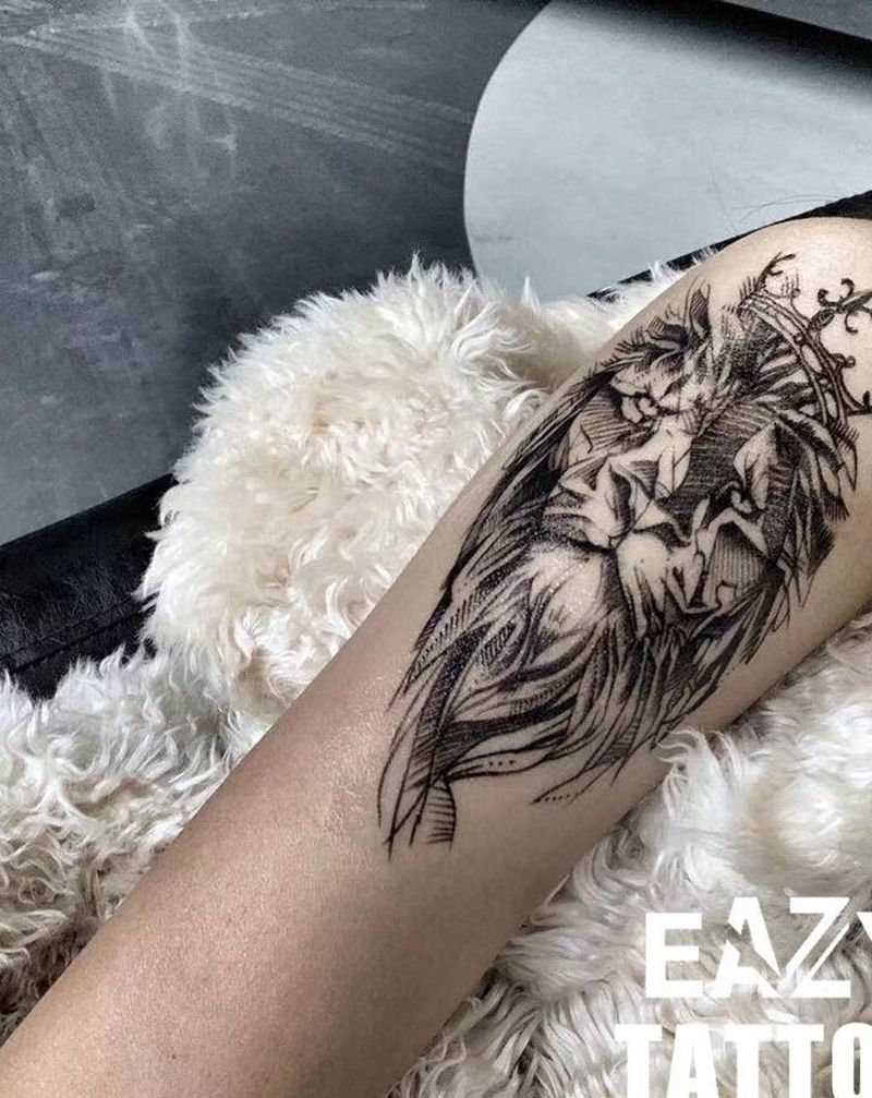 狮子纹身图片_手臂New School狮子皇冠纹身图案