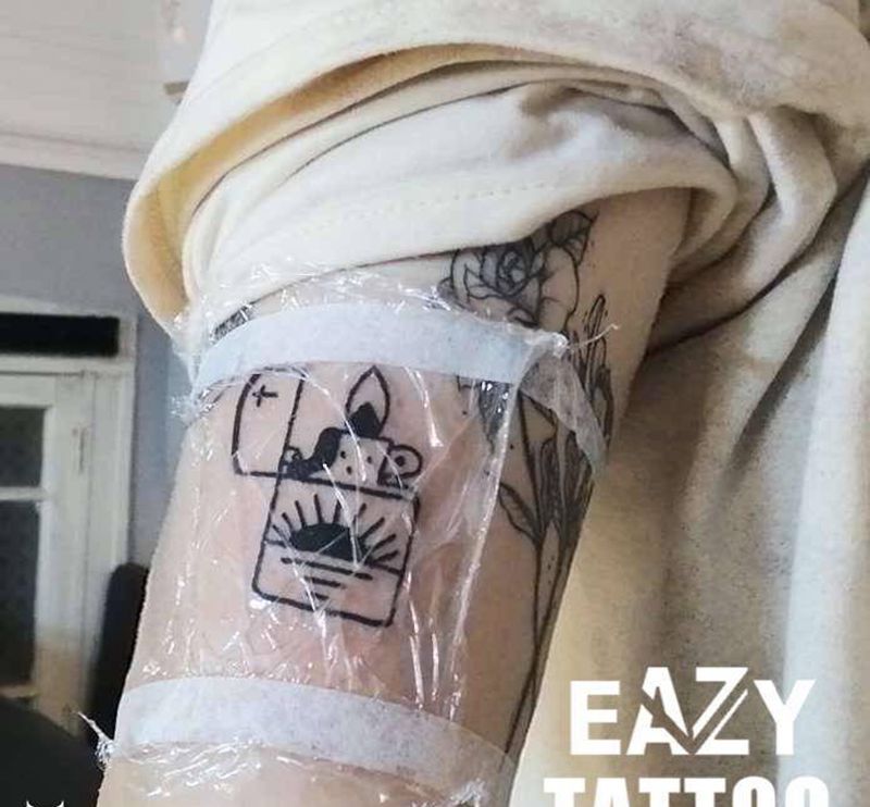 近日小图纹身图片_New School纹身图案