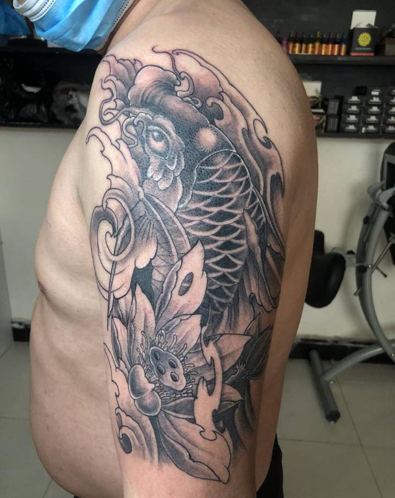 鱼纹身图片_新传统纹身图案