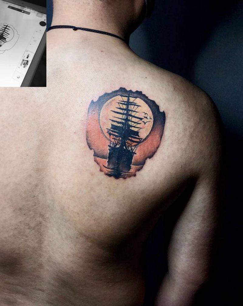 帆船纹身图片_背部New School纹身图案