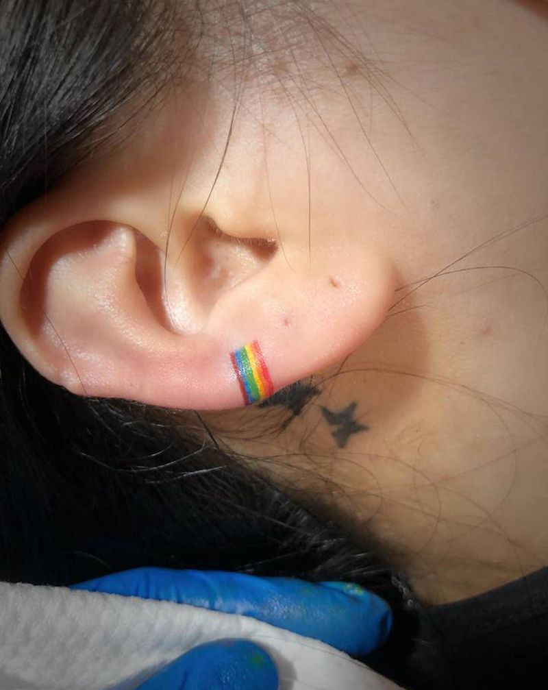 小清新纹身图片_颈部纹身图案