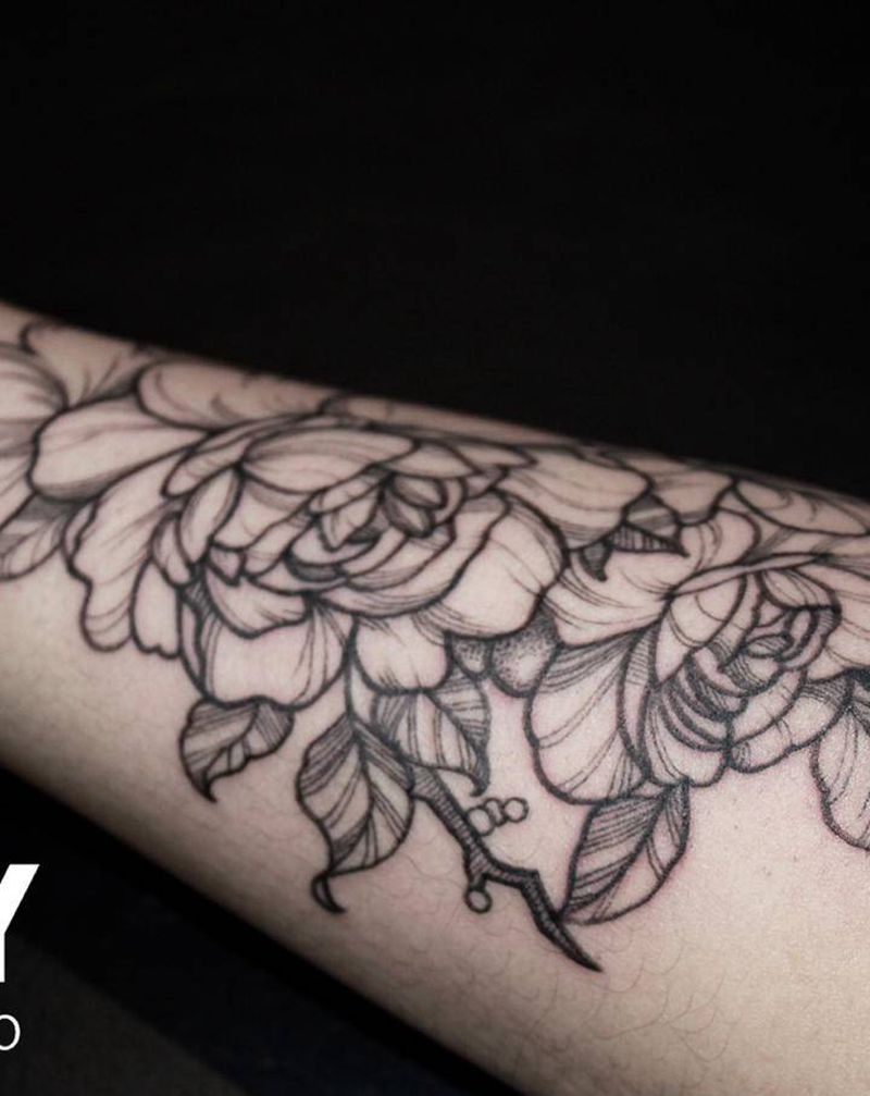 素花纹身图片_手臂New School素花花纹身图案