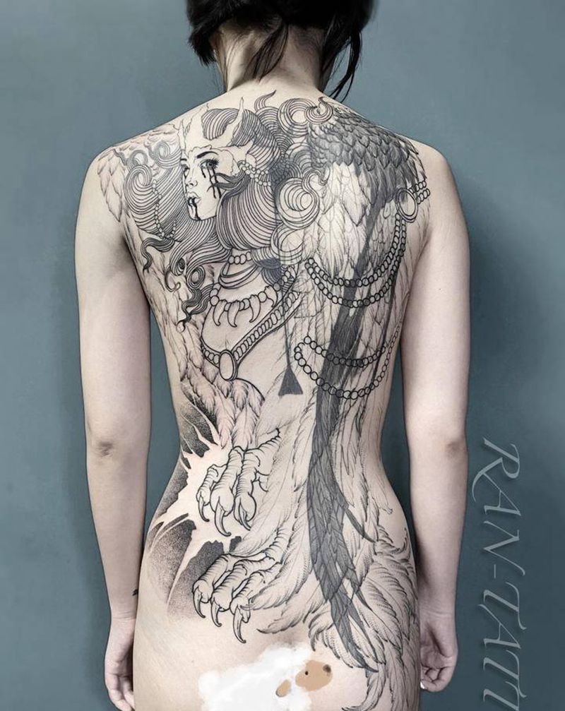 旧图遮盖 割线完成 下次打雾纹身图片_背部臀部点刺New School翅膀女巫遮盖纹身图案