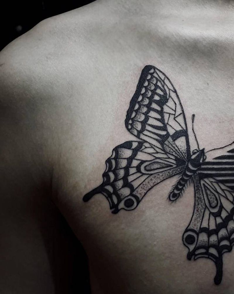 蝴蝶纹身图片_胸部New School蝴蝶纹身图案