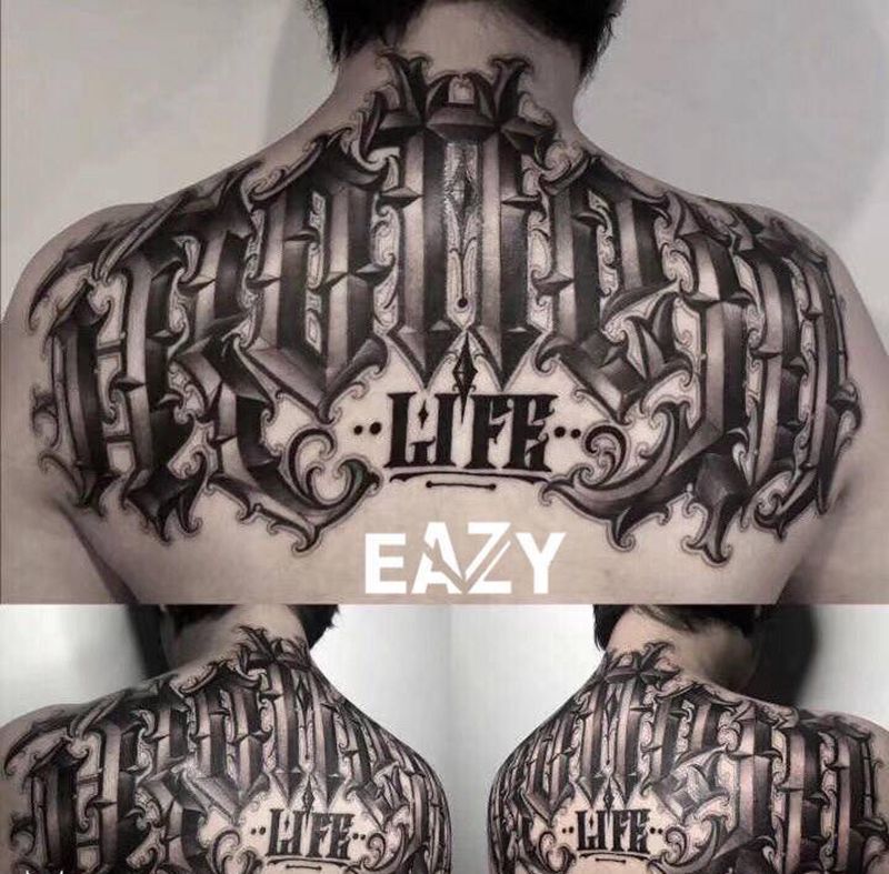 花体字纹身图片_背部花体字花体字纹身图案