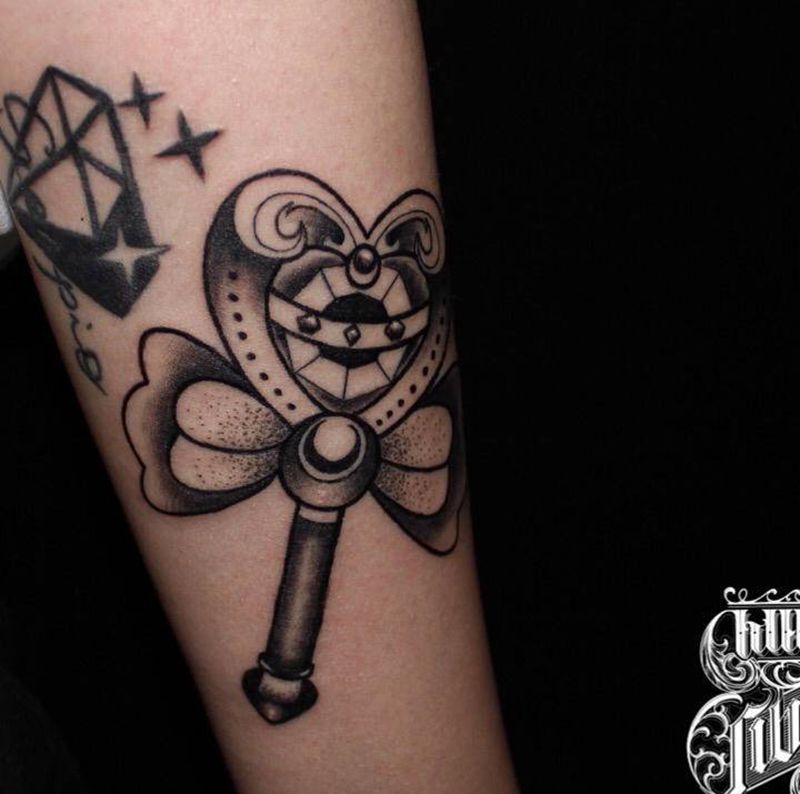 变身纹身图片_手臂New School美少女纹身图案