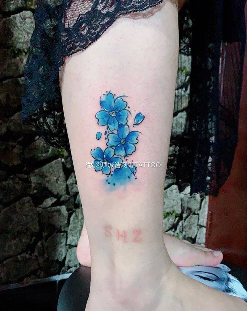 四叶草～遮盖旧纹身纹身图片_腿部水彩纹身图案