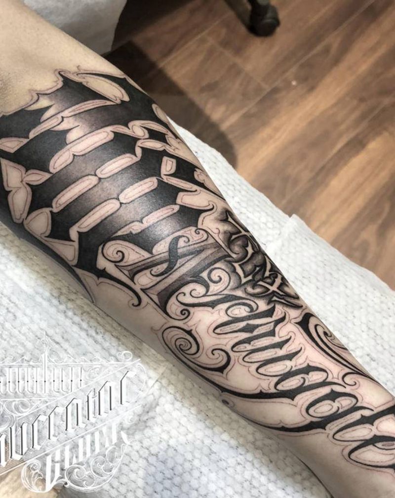 花体纹身图片_手臂花体字花体字纹身图案