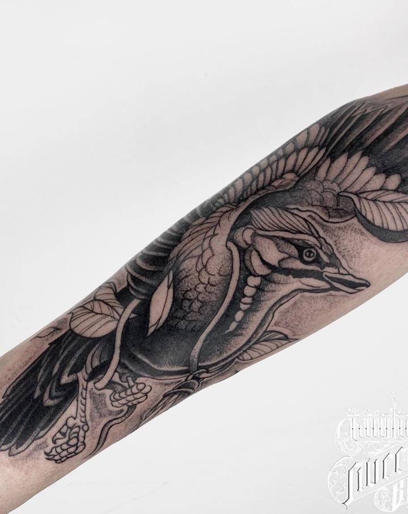 鳥纹身图片_手臂点刺New School鸟纹身图案