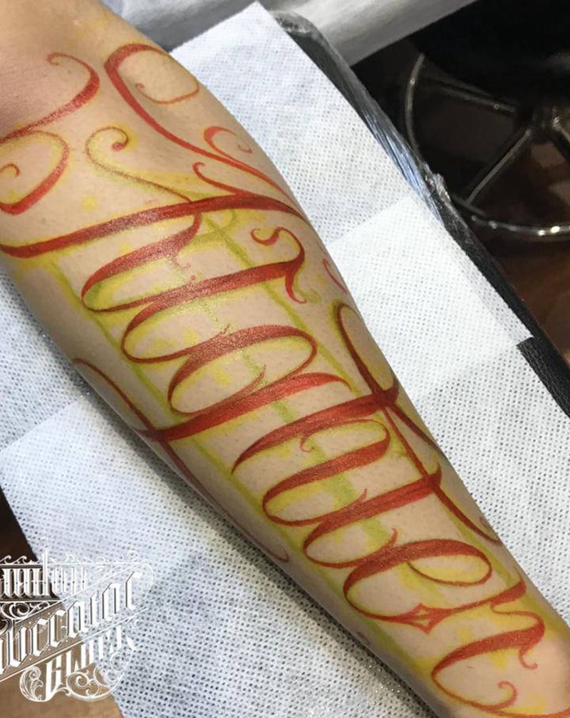 花体字纹身图片_手部花体字花体字纹身图案