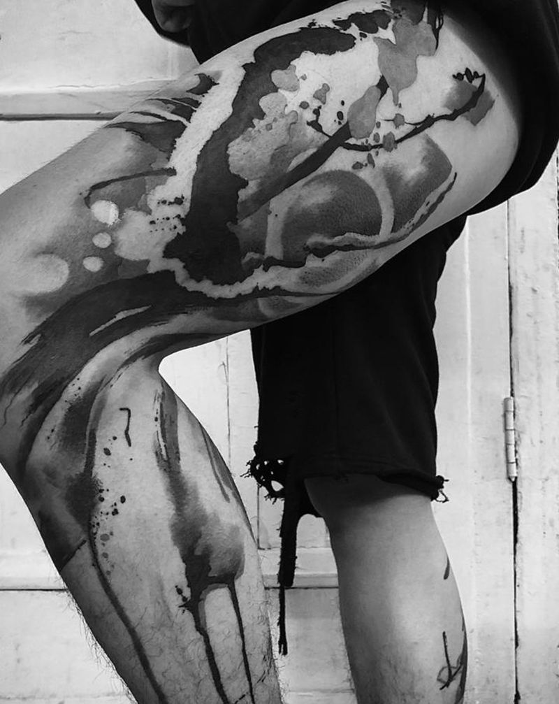 不一样纹身图片_腿部脚部水墨水彩纹身图案