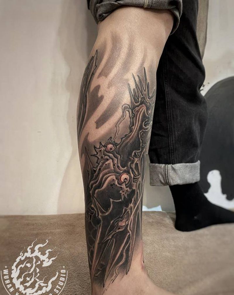 D-Dragon.纹身图片_腿部新传统花体字纹身图案