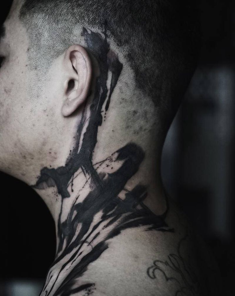 慢下来纹身图片_颈部水墨水彩纹身图案