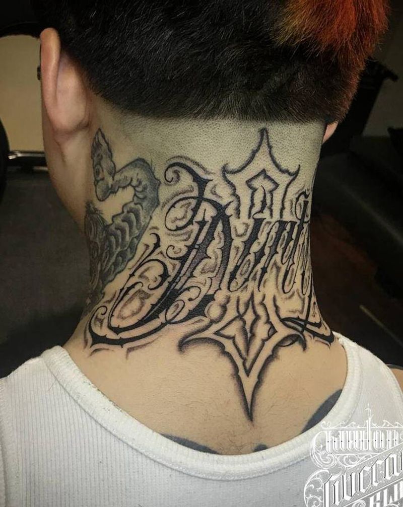 花体纹身图片_颈部花体字花体纹身图案