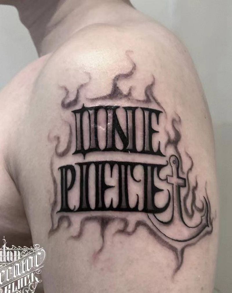 花体字纹身图片_手臂花体字New School花体字纹身图案