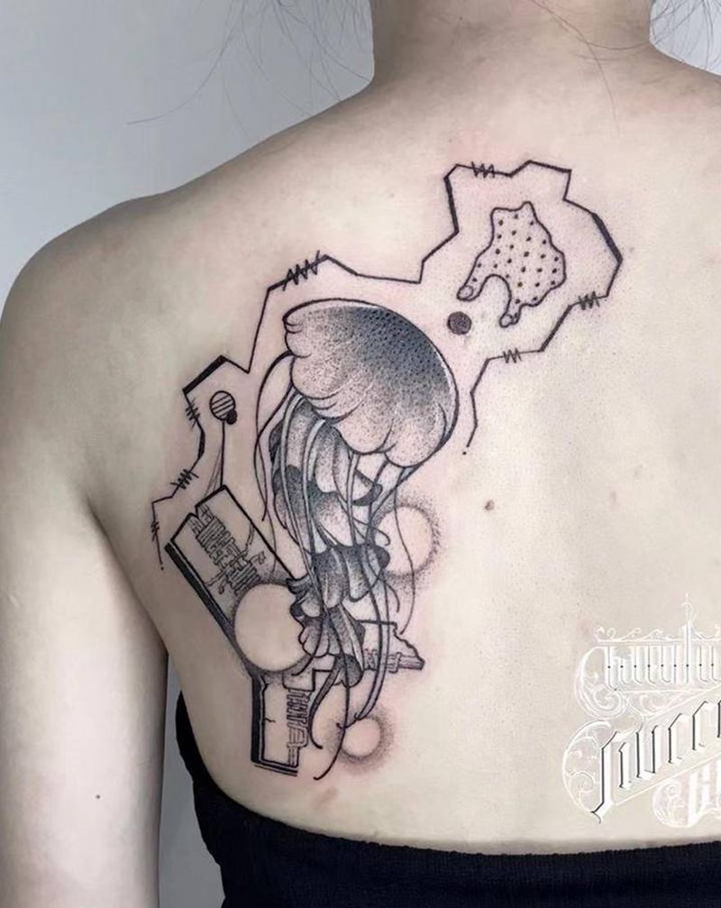 水母与痣纹身图片_背部New School点刺纹身图案