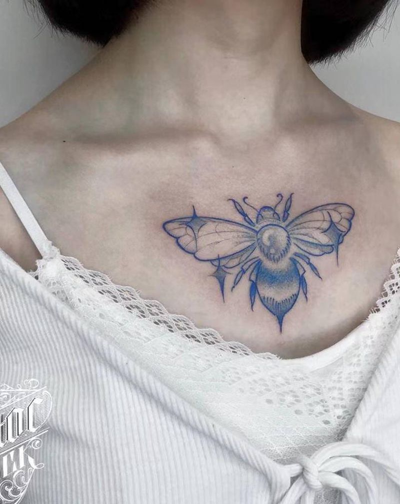 new school纹身图片_胸部点刺New School昆虫纹身图案