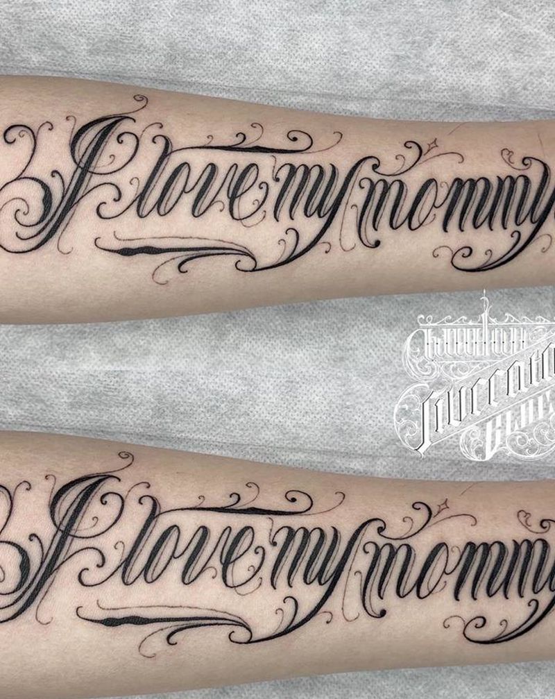 UVB2纹身图片_手臂花体字纹身图案