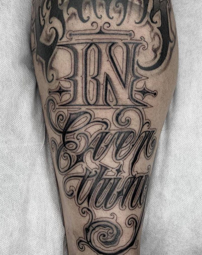 UVB2纹身图片_腿部花体字纹身图案