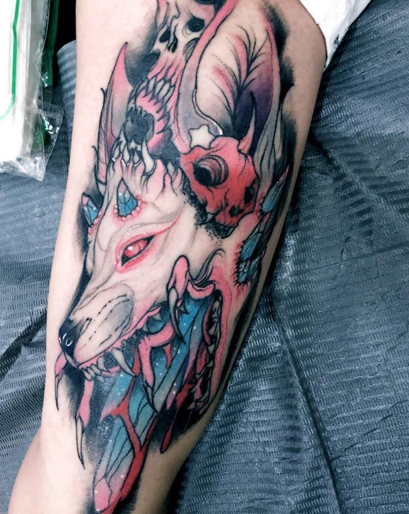 暗黑彩色纹身图片_手臂狼纹身图案