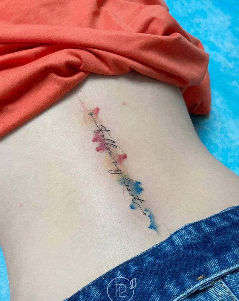 小清新水彩字母纹身纹身图片_臀部腰部水彩纹身图案