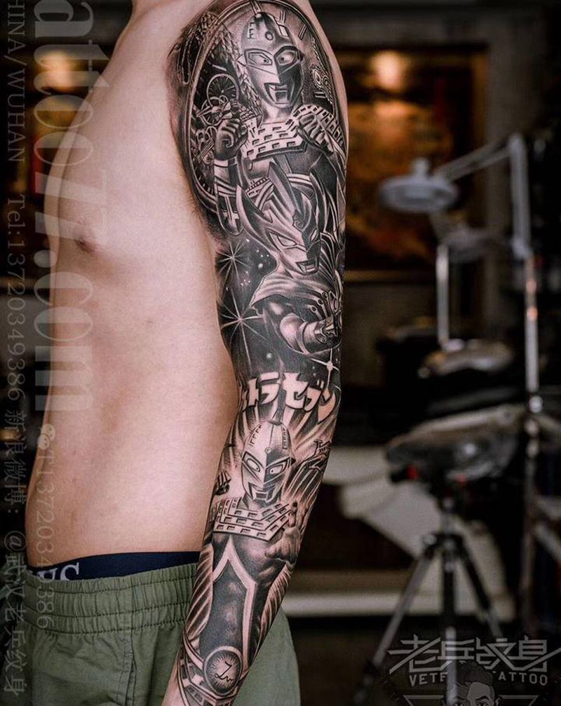 欧特曼花臂纹身图片_手臂欧美写实纹身图案