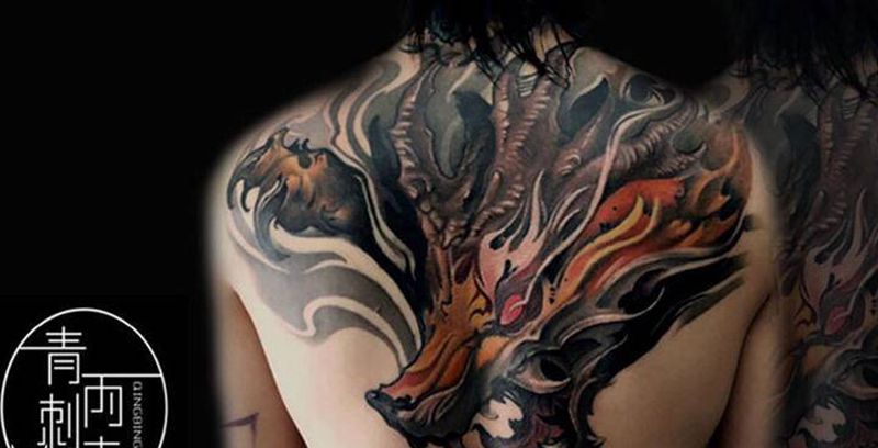 半背白泽纹身图片_背部新传统New School神话白泽纹身图案