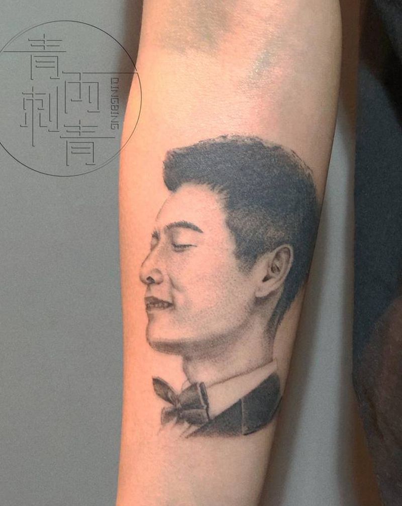 肖像完成就差背景了纹身图片_手臂欧美写实肖像纹身图案