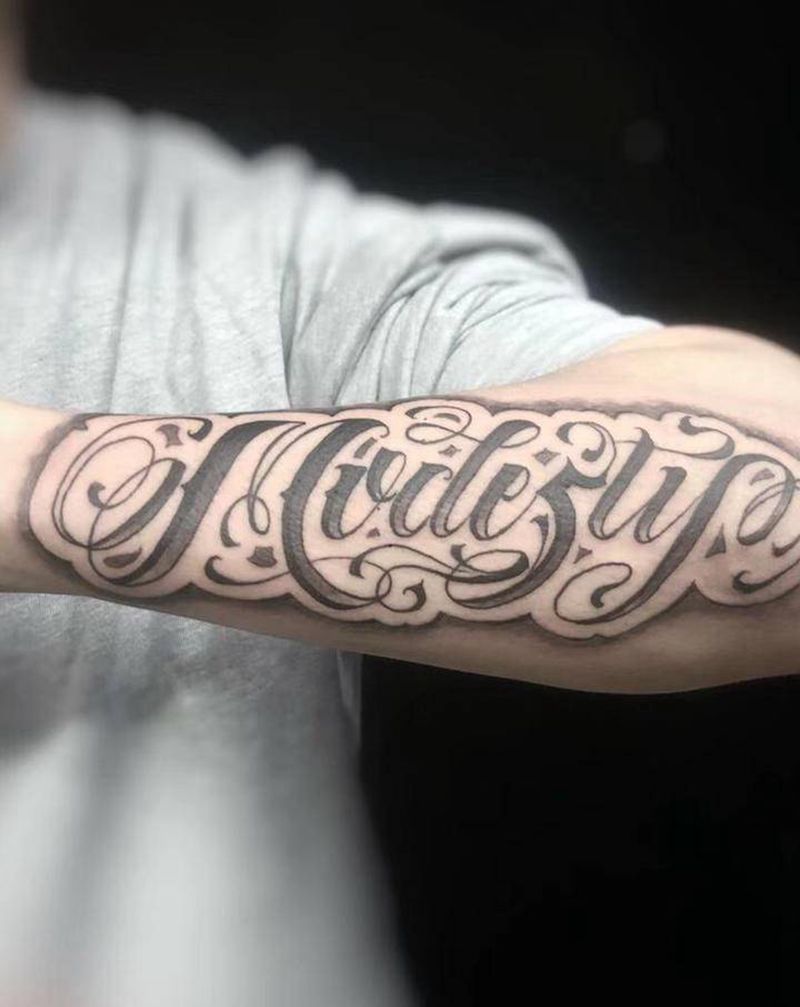 小软的花体字纹身图片_花体字纹身图案