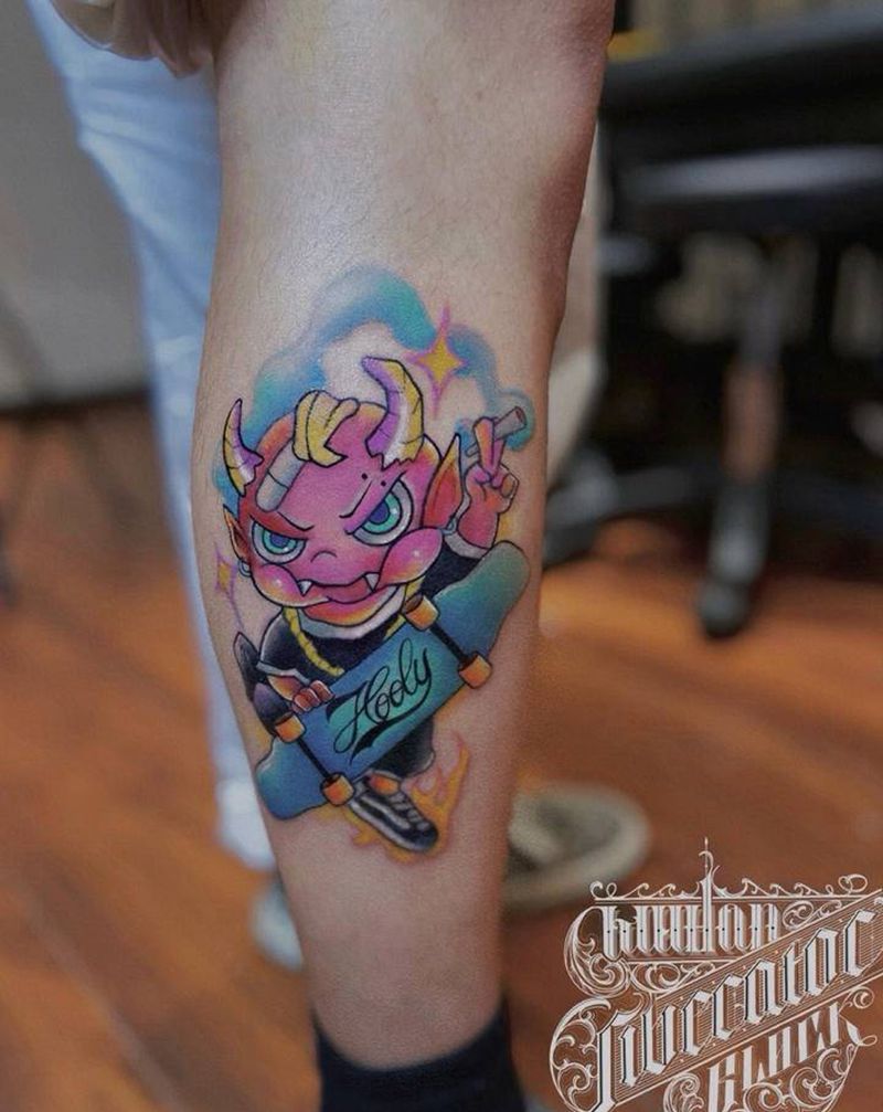 原创卡通长板小恶魔纹身图片_腿部New School小恶魔长板滑板纹身图案