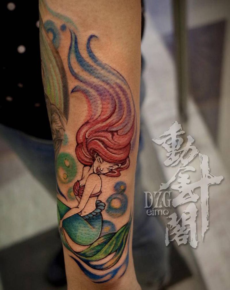 小美人鱼纹身图片_手臂水彩美人鱼纹身图案