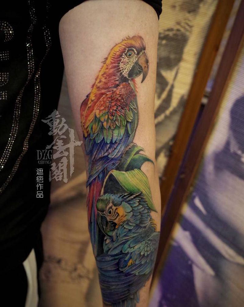 对鵡纹身图片_手臂New School鹦鹉鸟纹身图案