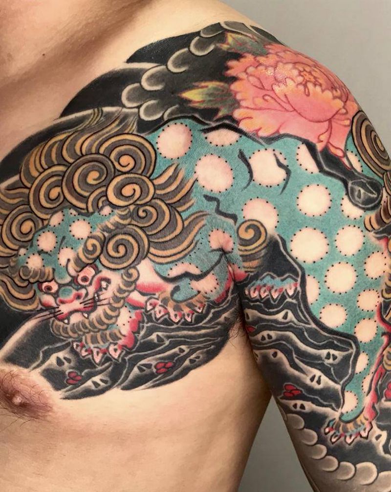 唐狮子牡丹纹身图片_肩部胸部老传统唐狮子牡丹唐狮子牡丹纹身图案