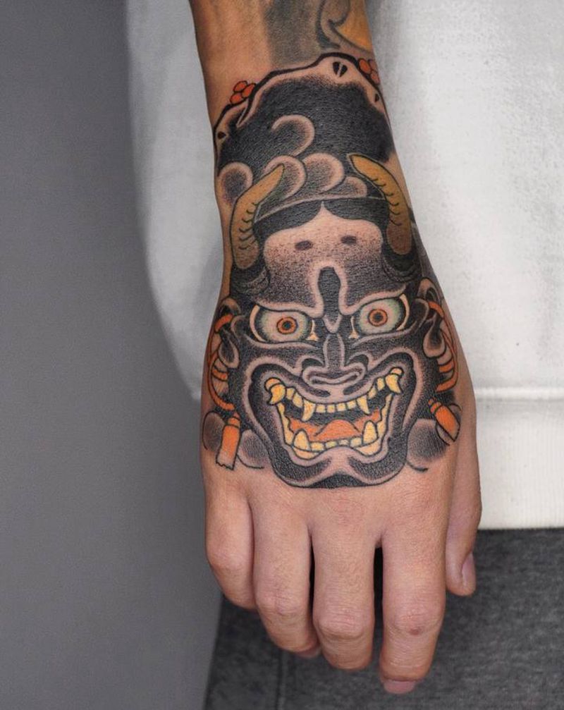 般若纹身图片_手部背部老传统般若纹身图案