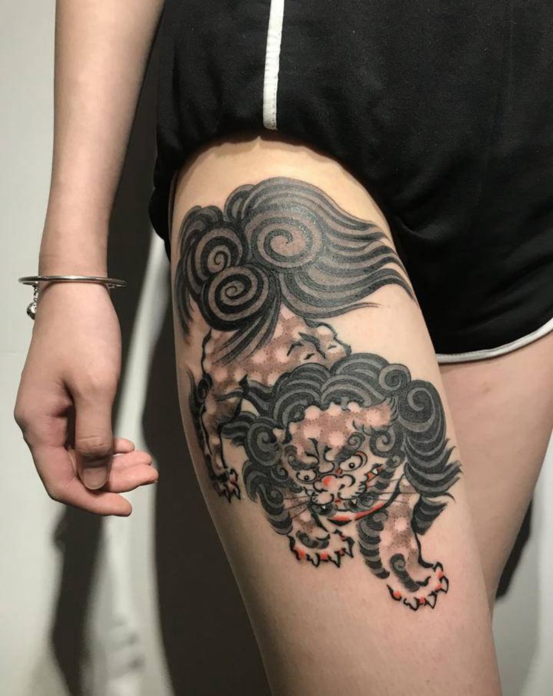 唐狮子纹身图片_腿部老传统唐狮子纹身图案