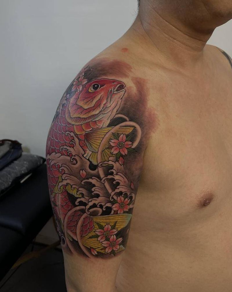 鲤鱼纹身图片_手臂手部新传统纹身图案