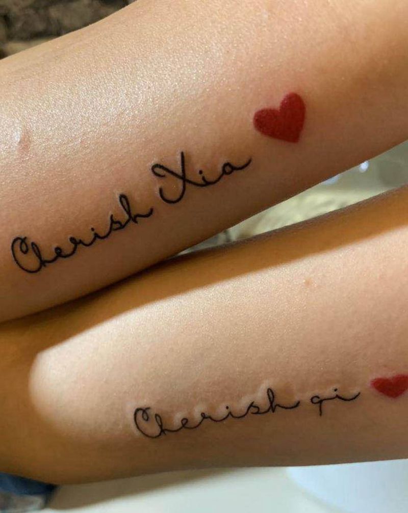 字母纹身图片_手臂花体字纹身图案