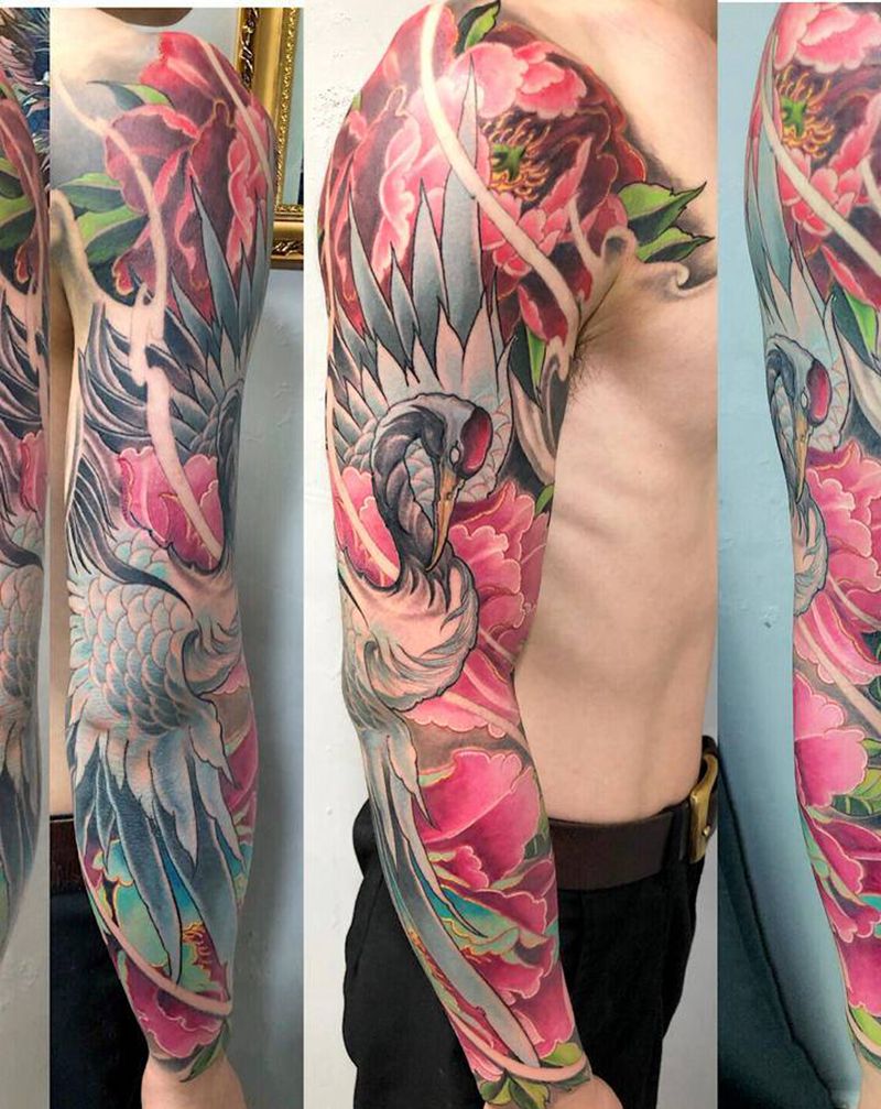 仙鹤纹身图片_手臂手部新传统水墨仙鹤鹤牡丹花纹身图案