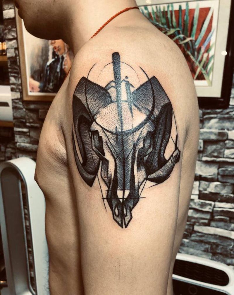 白羊座♈️纹身图片_肩部欧美写实纹身图案