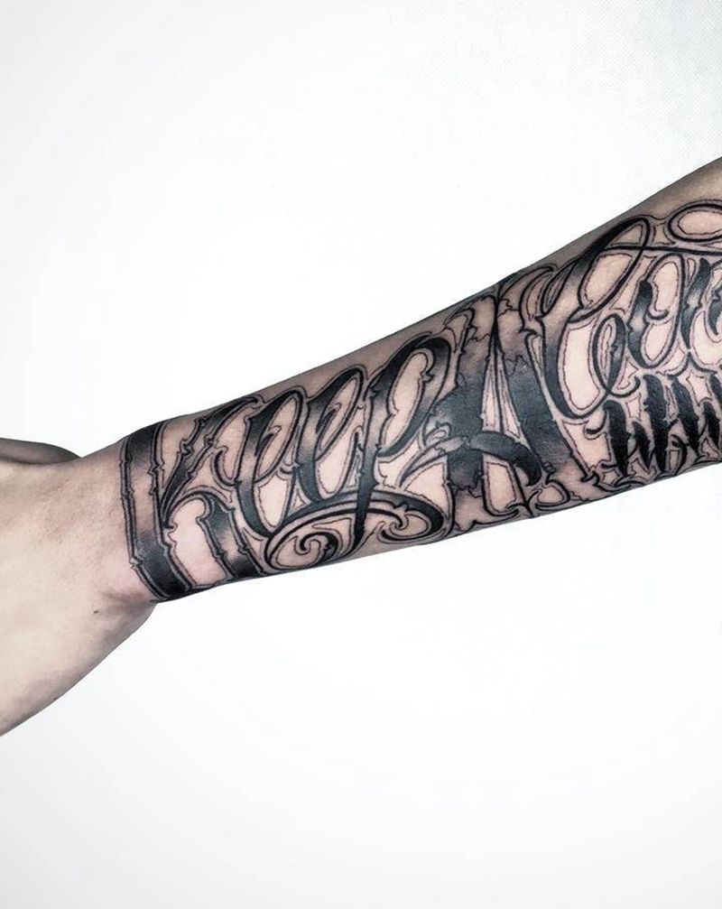 花体字纹身图片_手部纹身图案