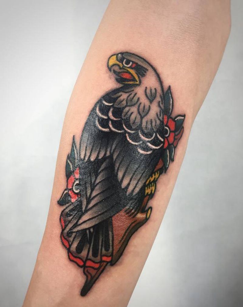 鹰纹身图片_Old School纹身图案