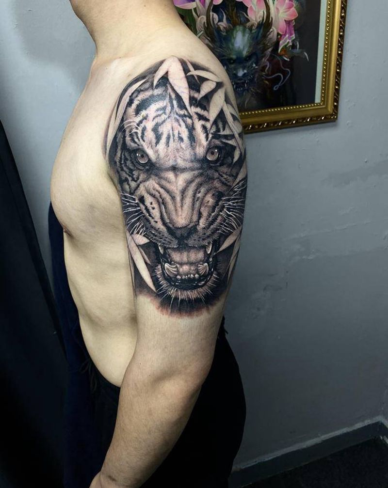 大老虎纹身图片_手臂欧美写实纹身图案