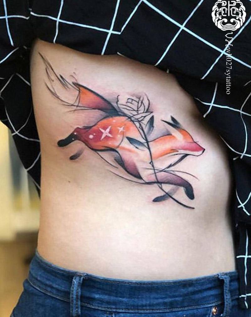 狐狸纹身图片_腰部水彩狐狸纹身图案