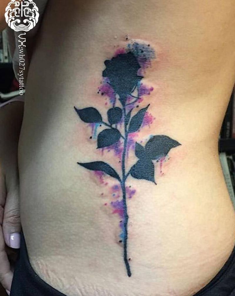 黑玫瑰纹身图片_腰部水彩图腾玫瑰黑玫瑰纹身图案