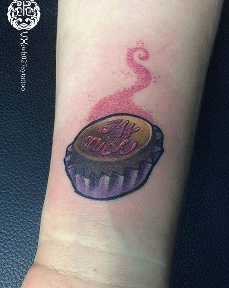 纸杯蛋糕纹身图片_手臂欧美写实New School蛋糕纸杯蛋糕纹身图案
