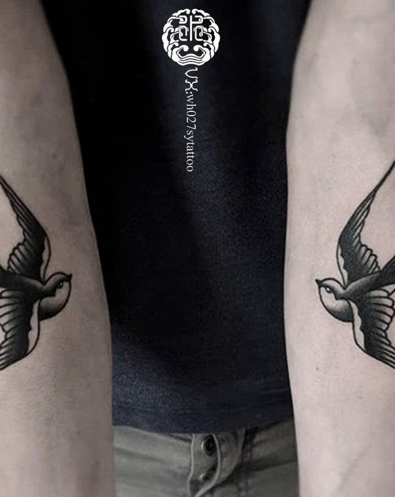 school燕子纹身图片_手臂Old School燕子纹身图案