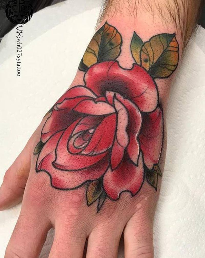 school玫瑰纹身图片_手部New School玫瑰花纹身图案