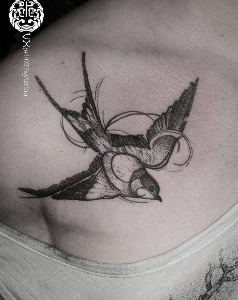 燕子纹身图片_胸部欧美写实点刺燕子纹身图案