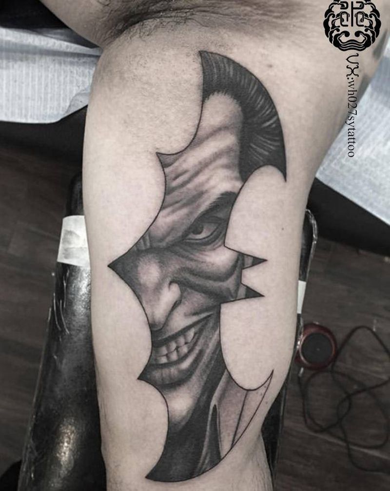 小丑/蝙蝠侠纹身图片_手臂欧美写实小丑蝙蝠侠纹身图案