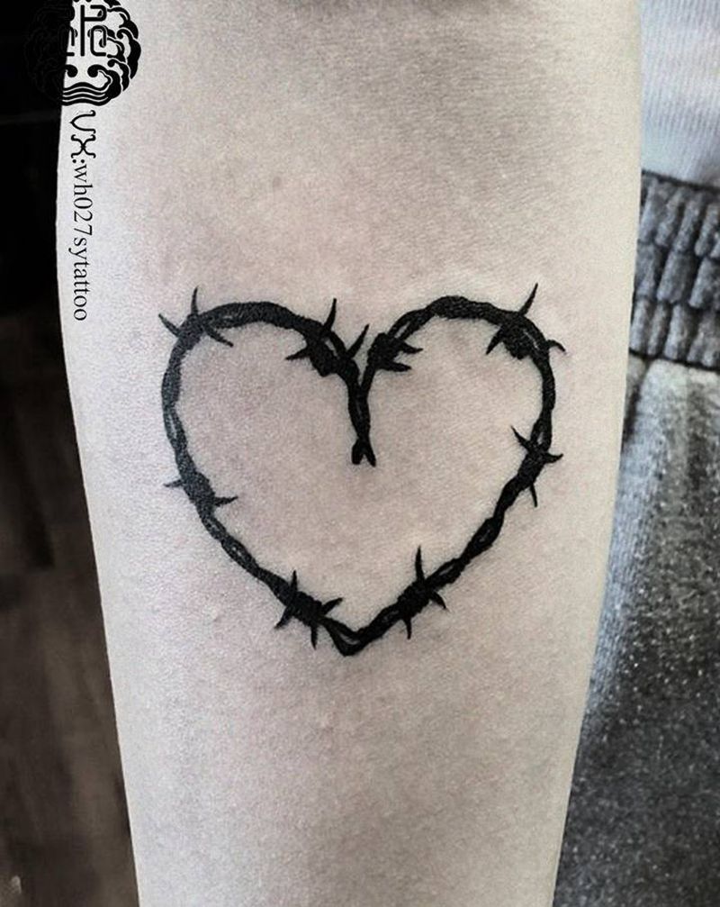 荆棘心纹身图片_手臂图腾荆棘心纹身图案